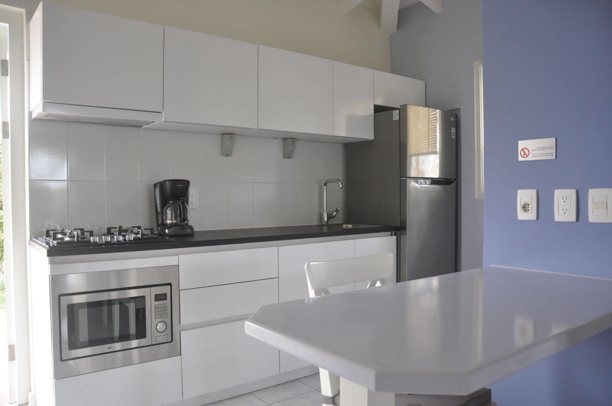 Blue Bay Lodges Curacao 外观 照片
